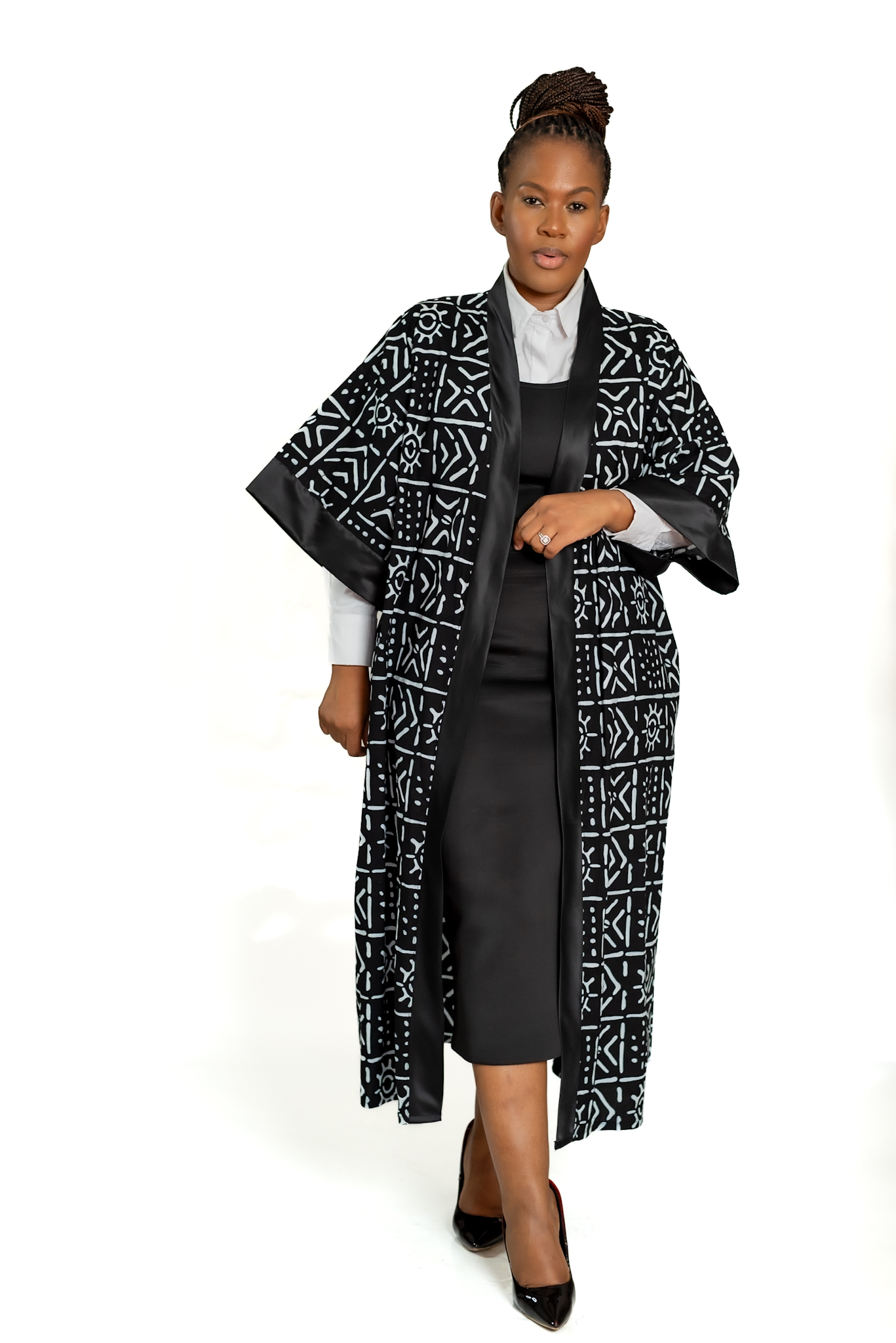 Black and White Kimono - Product Image